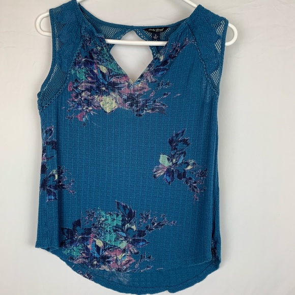 Lucky Brand Tops - Lucky Brand sleeveless floral top S